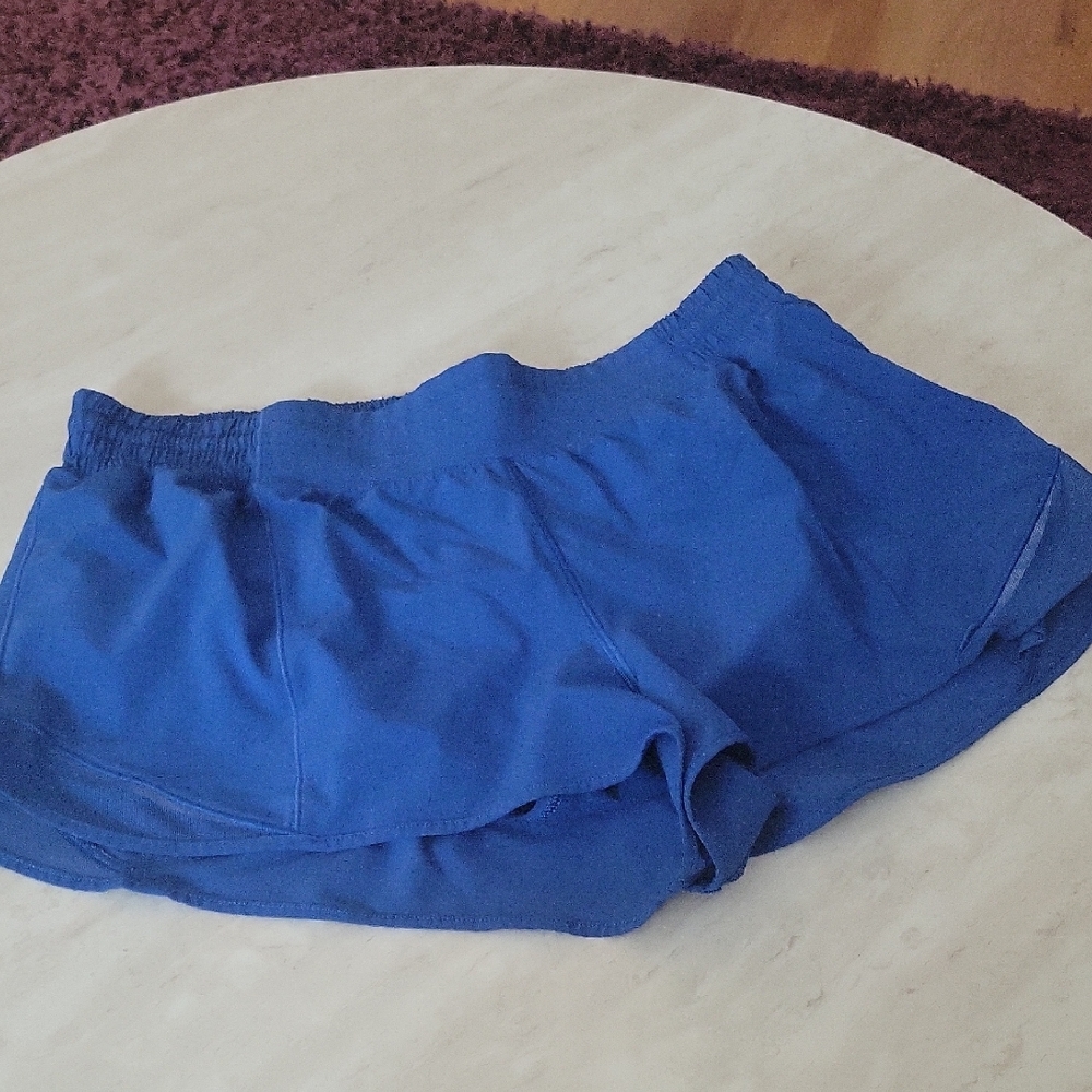 Lululemon Athletica Blue Athletic Shorts Lightweight Performance 2 inch inseam